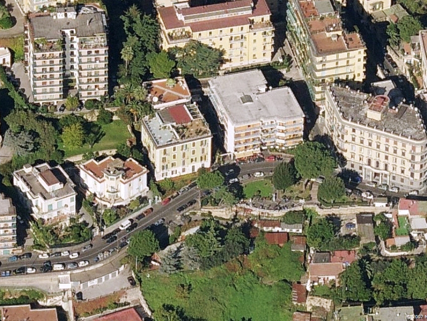 Statico in Via Aniello Falcone 302